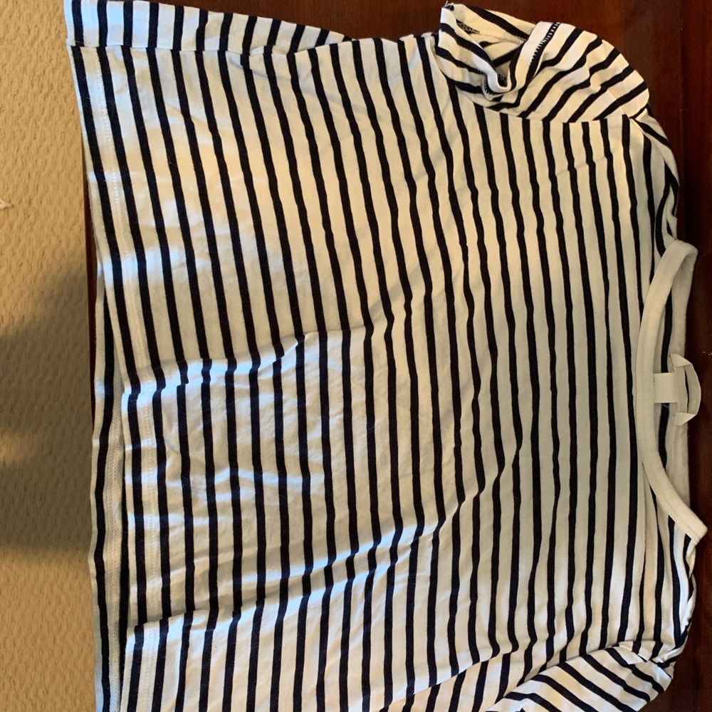 H & M striped crop top